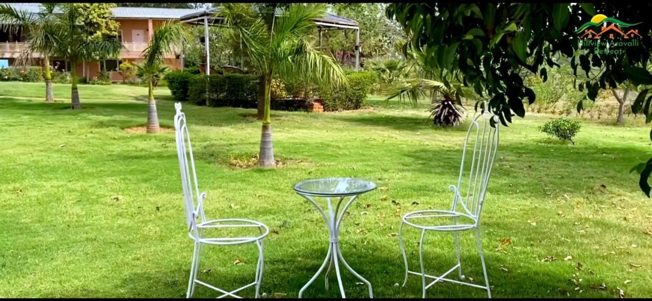 הוילה גורגאון Aravali Hill View Estate מראה חיצוני תמונה