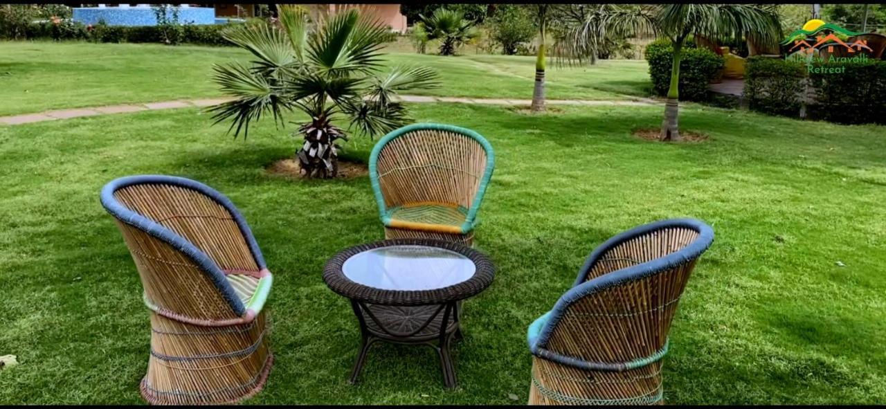 הוילה גורגאון Aravali Hill View Estate מראה חיצוני תמונה